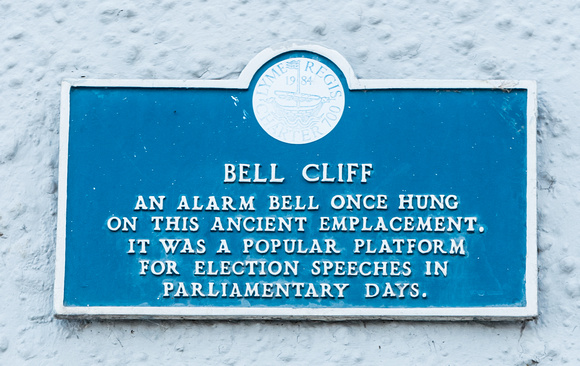 Bell Cliff 001 N476