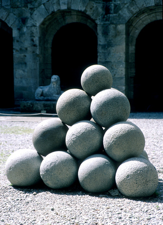 Cannon balls 1 N6
