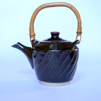 NH Teapot 001 N795