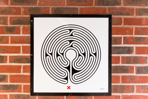 Labyrinth West Ham 002 N372