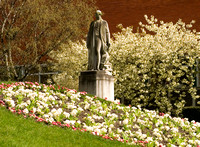 Albert Statue 02 D95