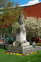 Albert Statue 009 D229