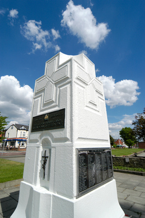 Swinton Cenotaph 04 D49