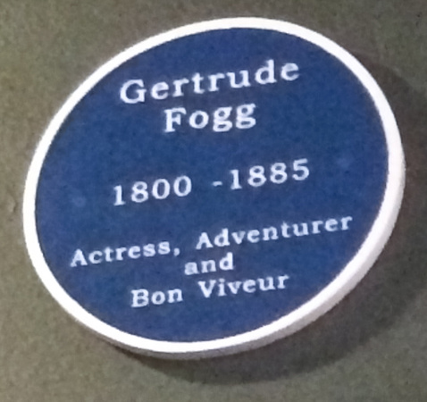 Gertrude Fogg 002 N417