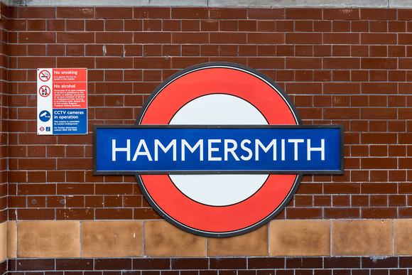 Hammersmith (H & City) 006 N412