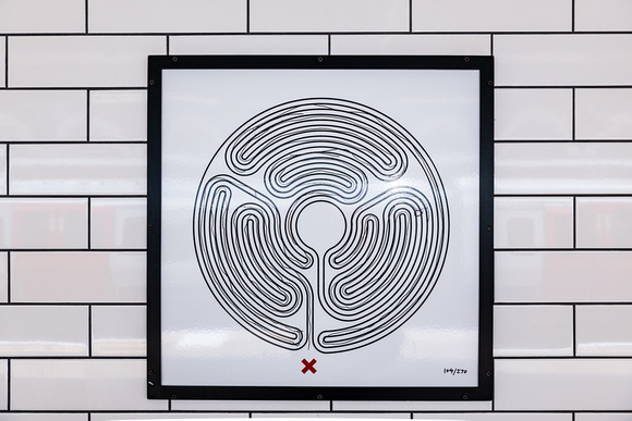 Labyrinth Sloane Square 021 N477