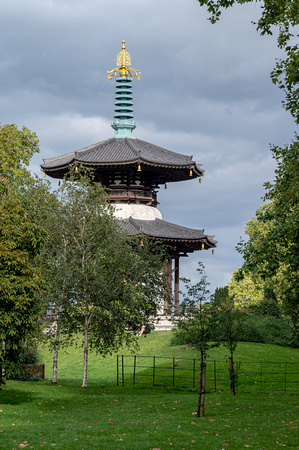 London Peace Pagoda 002 N877
