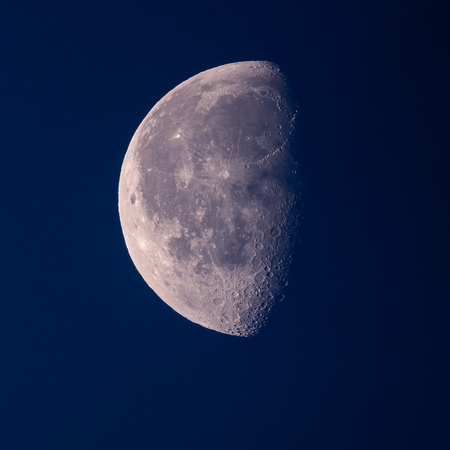 Moon 043 N1049