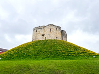 Cliffords Tower 001 N1056