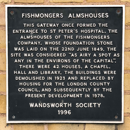 Fishmongers Almshouses 005 N768