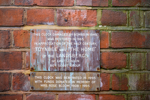 Toynbee Clock 002 N783