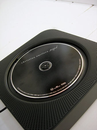 CD 03