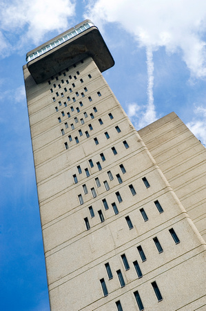 Trellick Tower 015 N60