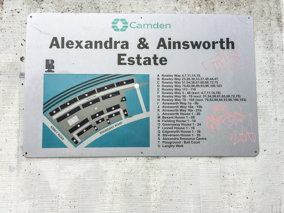 Alexandra & Ainsworth 038 N486
